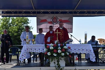 Dzień Strażaka w Kraszkowicach i poświęcenie nowego wozu strażackiego